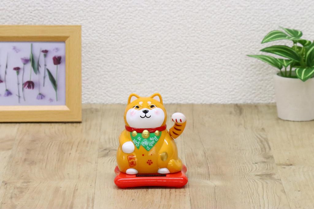 Castle Enterprises Waving Shiba Inu Solar Powered Movable Set of Bulk A Delightful Japanese Souvenir for Comes in a Clear Case Toys, 60, Purchase,