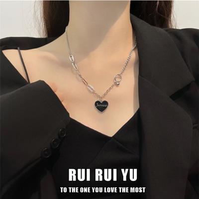 RUI RUI YU Kpop Black Heart Necklace Metal Love Clavicle Chain Korean Simple Female Short Pendant Necklacefor Women