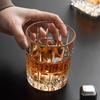 Verre à whisky à carreaux en relief de 360 ml avec un style de prise en main extrêmement élégant est un excellent compagnon pour la dégustation de vin de papa