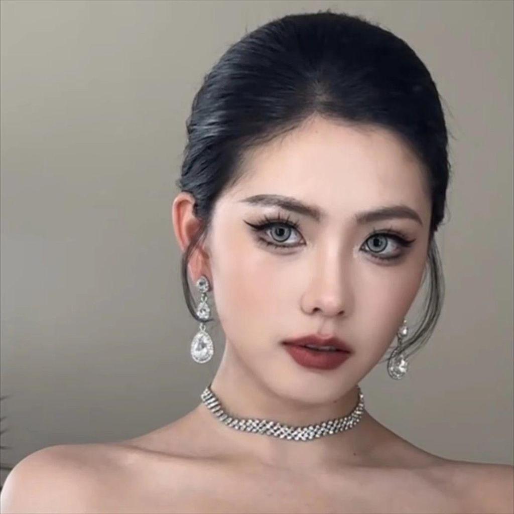 Elegant Teardrop Zircon Diamond Earrings for Women - Light Luxury, Niche Design