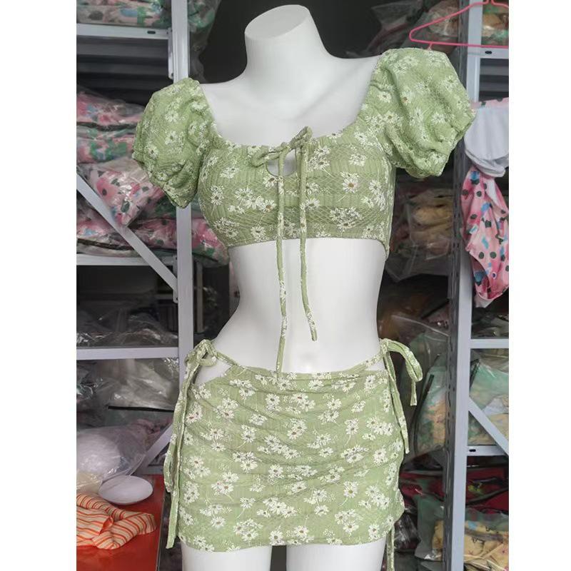 

Элегантный консервативный комплект бикини из трех частей: Стильный купальник и накидка для женщин – лестный, высококачественный купальный костюм Extra Large зелёный