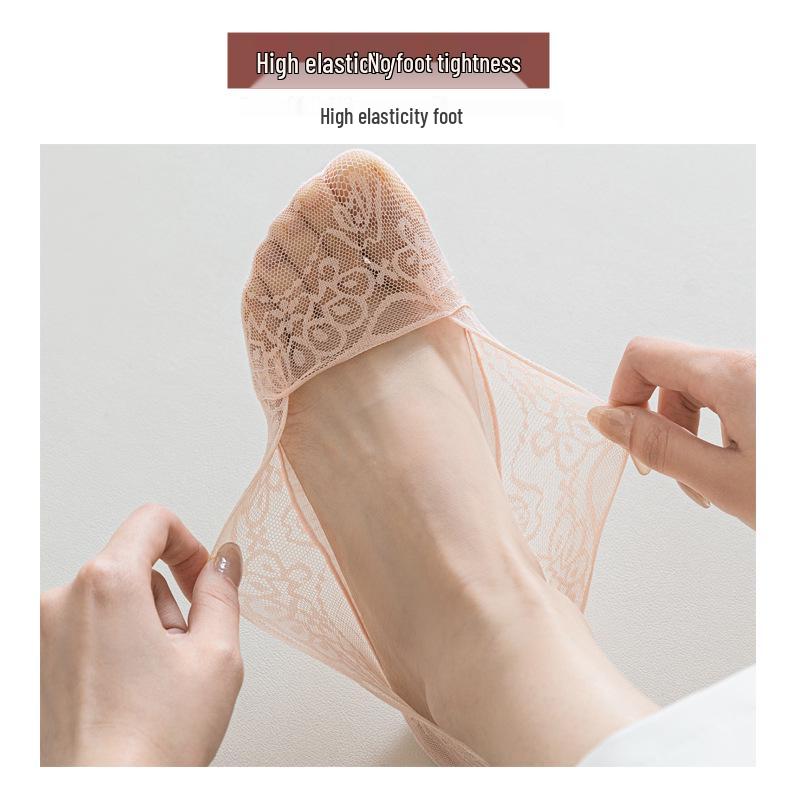 Women's Plus Size Lace-Trimmed Invisible Boat Socks - Breathable, Cotton Anti-Slip, Low-Cut.