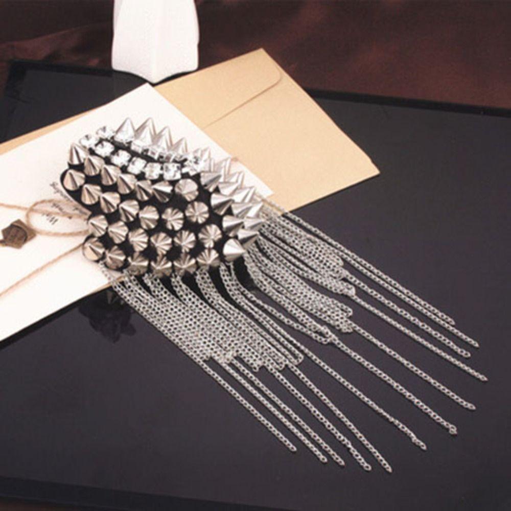 Cool Club Tassel Chain Epaulette Pin Jacket Vintage Brooch Exquisite Rivet Shoulder Badges  Gift
