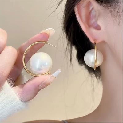Big Pearl C-Shaped Hoop Earrings For Women Girl Simple Fashion Design Exaggerated Metal Party Jewelry Gifts New