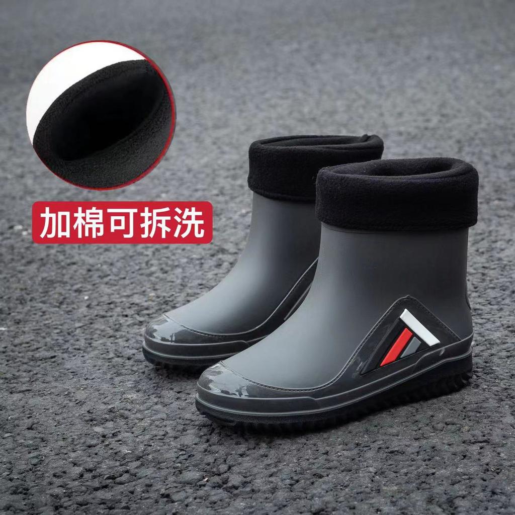 Rain shoes men's medium tube non-slip waterproof shoes new fashion outdoor closed water boots warm short tube rubber shoes men's fashion