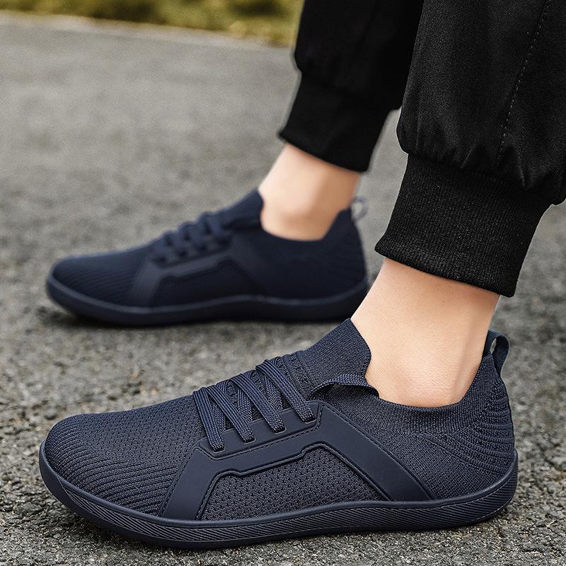 Spring and summer women's flying woven breathable walking shoes wide head flat foot shoes soft sole comfortable parents shoes men's large size casual