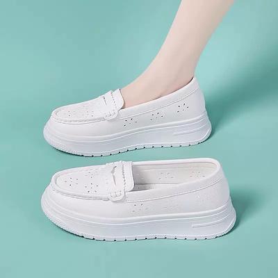 Frühling und Herbst neue Arztschuhe Damen Hohl atmungsaktiv weiche Sohle rutschfest neue Lochung medizinische Einzel-Schuhe weiße Schuhe