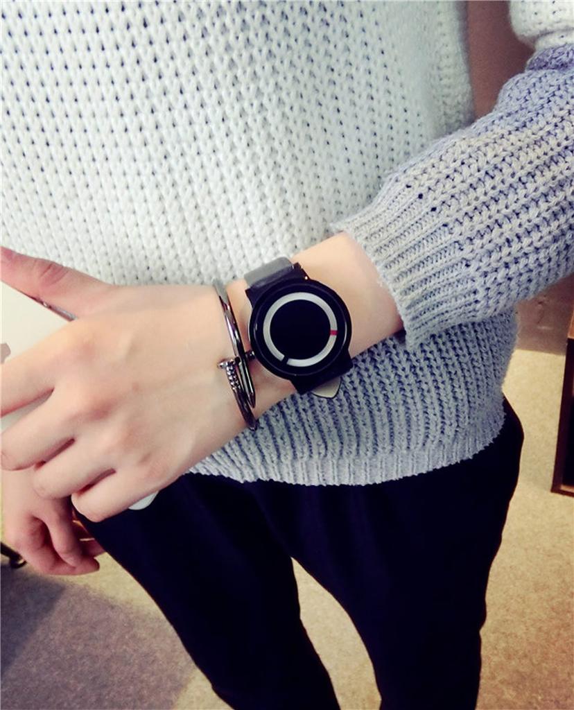 ZooooM Simple Men's Faux Leather Analog Watch (Black & White) ZM-TOKE-707-BKWH