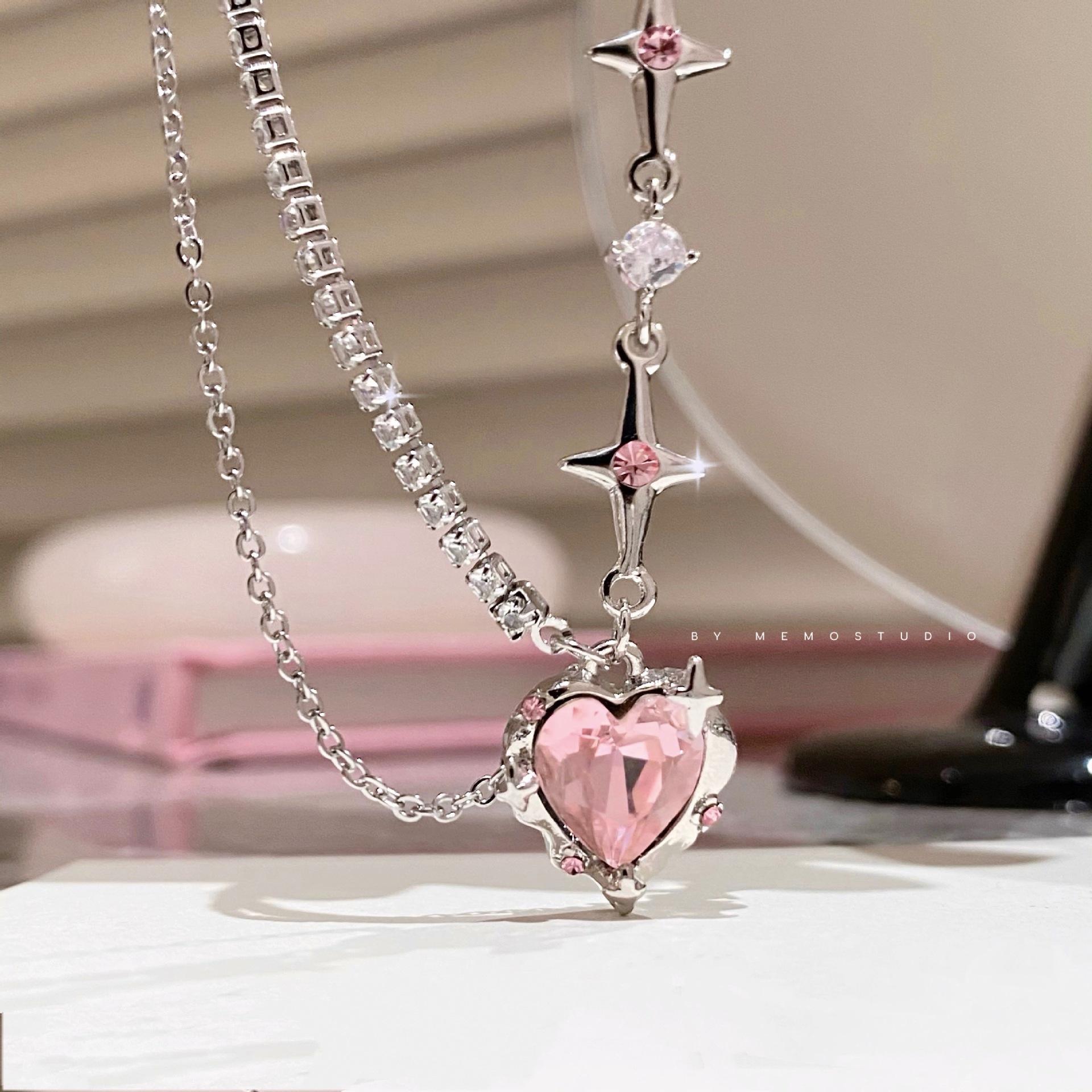 Pink Crystal Opal Pendant Necklace for Women Clavicle Chain Heart Shaped Bridal Sexy Vintage Choker Y2K Jewelry Accessories