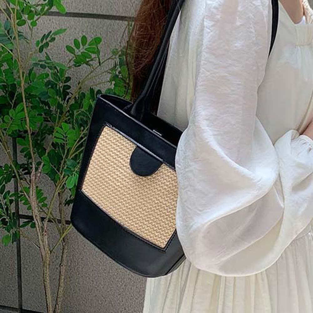Breathable Women Bucket Handbag Retro Straw Shoulder Bag Beach Pouch PU Woven Bucket Bag  School
