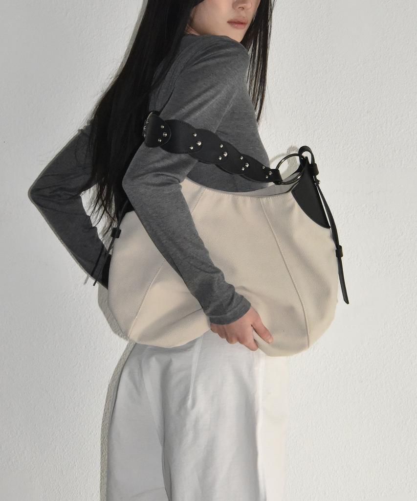 Afoye Ova Bag / Ivory Suede