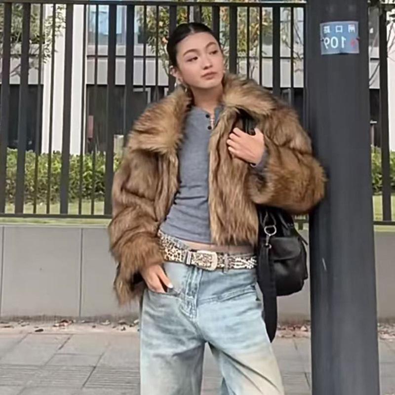 New women's autumn and winter fur coat imitation raccoon fur coat short fox hair loose wool casual jacket