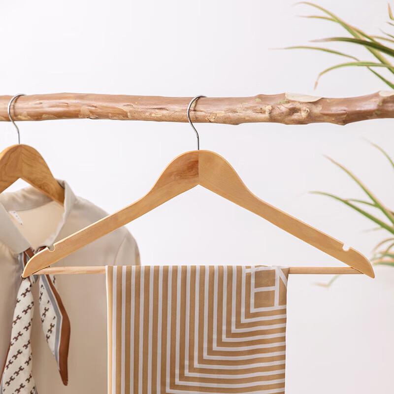 Chahua Solid Wood Anti-Slip Hangers (Set of 3)