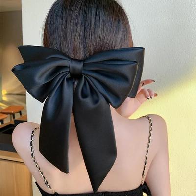 Serre-tête à grand nœud en satin Sensation haut de gamme Pince à cheveux noire à l'arrière de la tête Accessoire pour cheveux Pince à queue de cheval de couleur unie