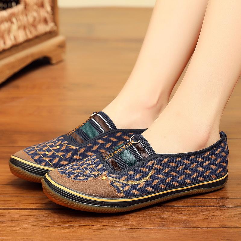 Women's Autumn Non-Slip Soft Sole Shoes - Comfortable Flat Bottom for Middle-Aged & Elderly