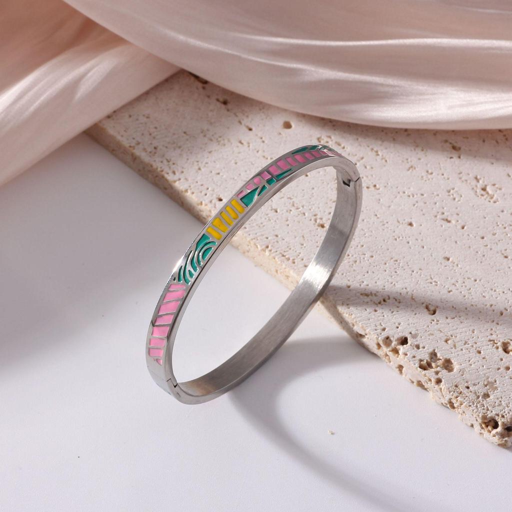 18K Electroplated Women's Retro Enamel Drip Oil Titanium Steel Bracelet, 6mm