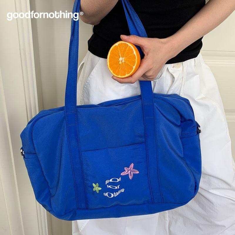 

Goodfornothing Nothing Вышитая на плечо сумка-мессенджер большой вместимости для поездок на работу, путешествий, фитнеса Blue