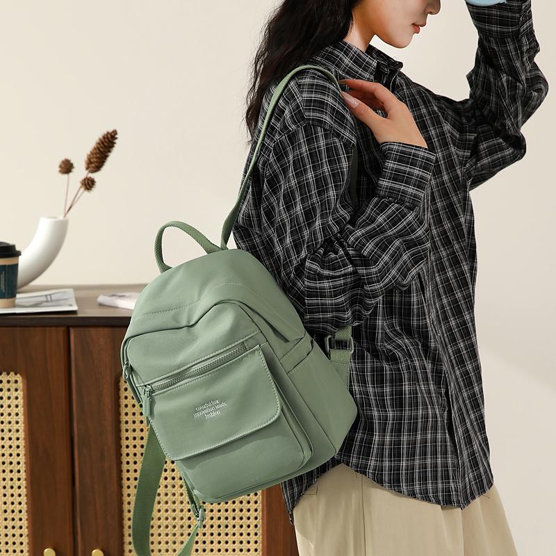 Zaino impermeabile in nylon da donna - Daypack leggero ad alta capacità per scuola, lavoro e viaggi