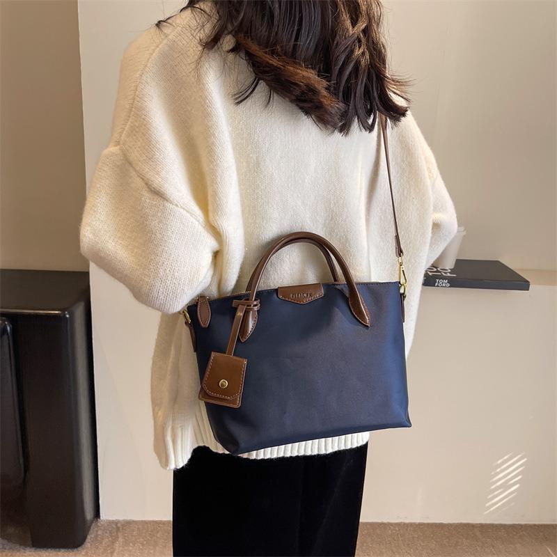 Casual bag Women's winter lightweight cloth bag Shoulder bag Large capacity tote bag Crossbody carry large bag