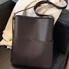 Fashionable 2026 Women's Leather Shoulder Bucket Bags Handbags Winter Fall Autumn Femme Design Casual Sac De Luxe Femme Vintage