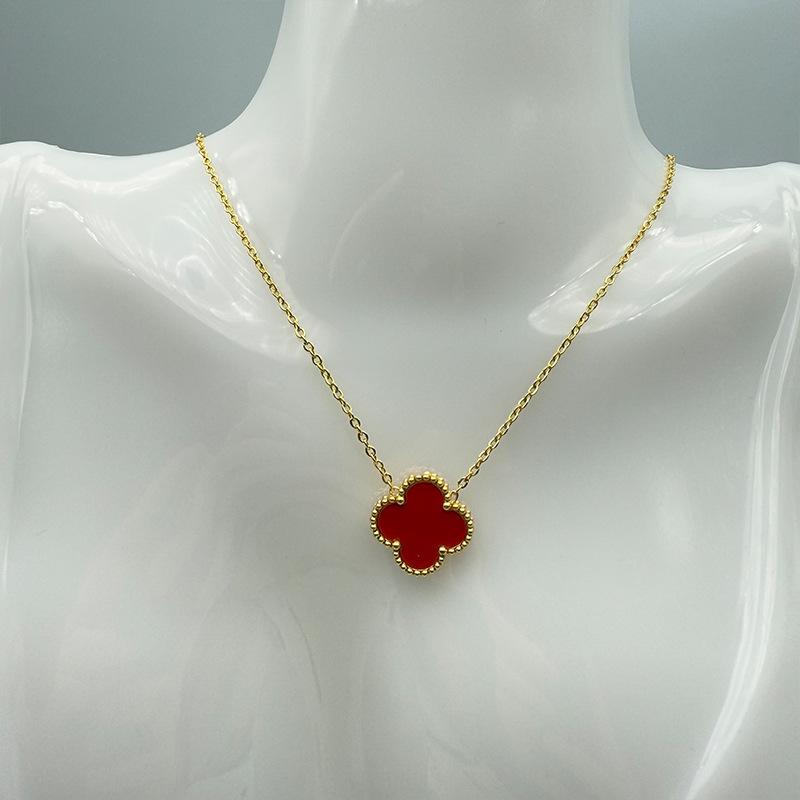 Temperament Socialite Lucky Four-leaf Clover Titanium Steel Necklace Female Internet Celebrity Light Luxury Five-flower Clavicle Ladies Necklace