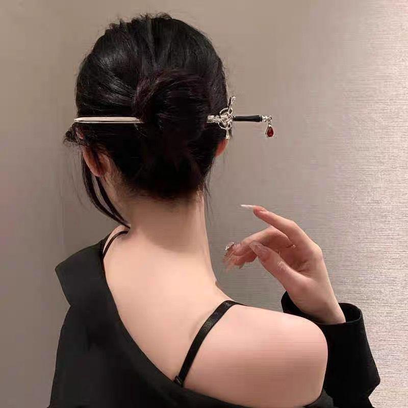 New Chinese Fairy Sword Hairpin: DIY Hanfu Tassel Metal Hairpin for Step-Shaking Hairstyle.