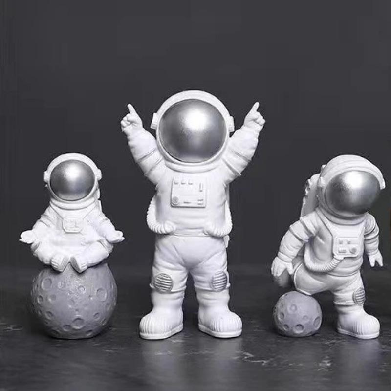 4 szt. Figurka Astronauty Statua Figurka Kosmonauta Rzeźba Zabawka Edukacyjna Dekoracja Biurka Domu Model Astronauty Dla Dzieci Prezent
