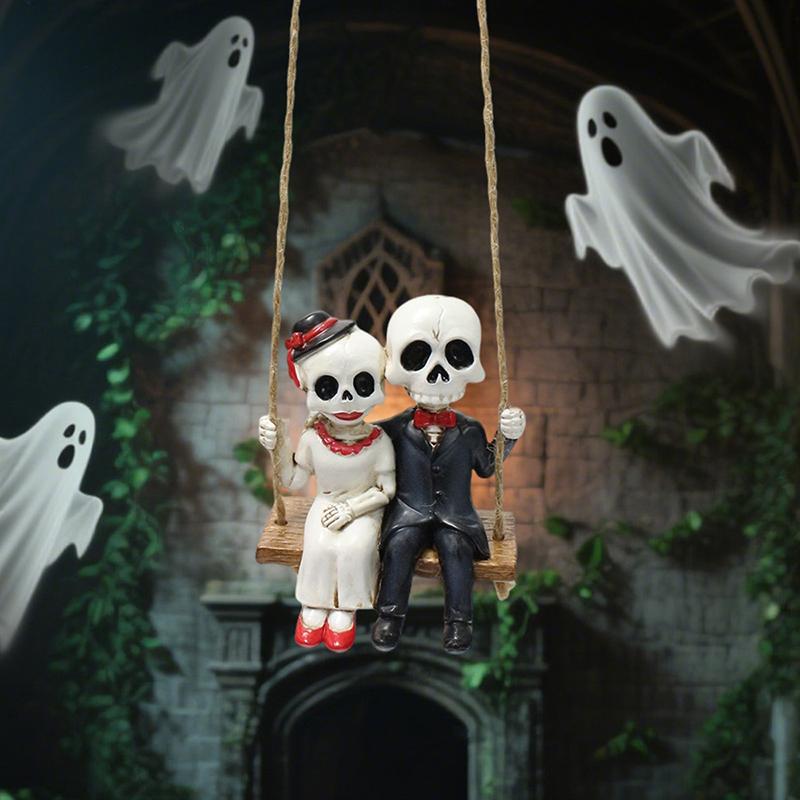 Swing Skeleton Couple Garden Statue Outdoor Halloween Decor, Cute Skull Figurine Resin Sculpture Tree Hanging Ornaments