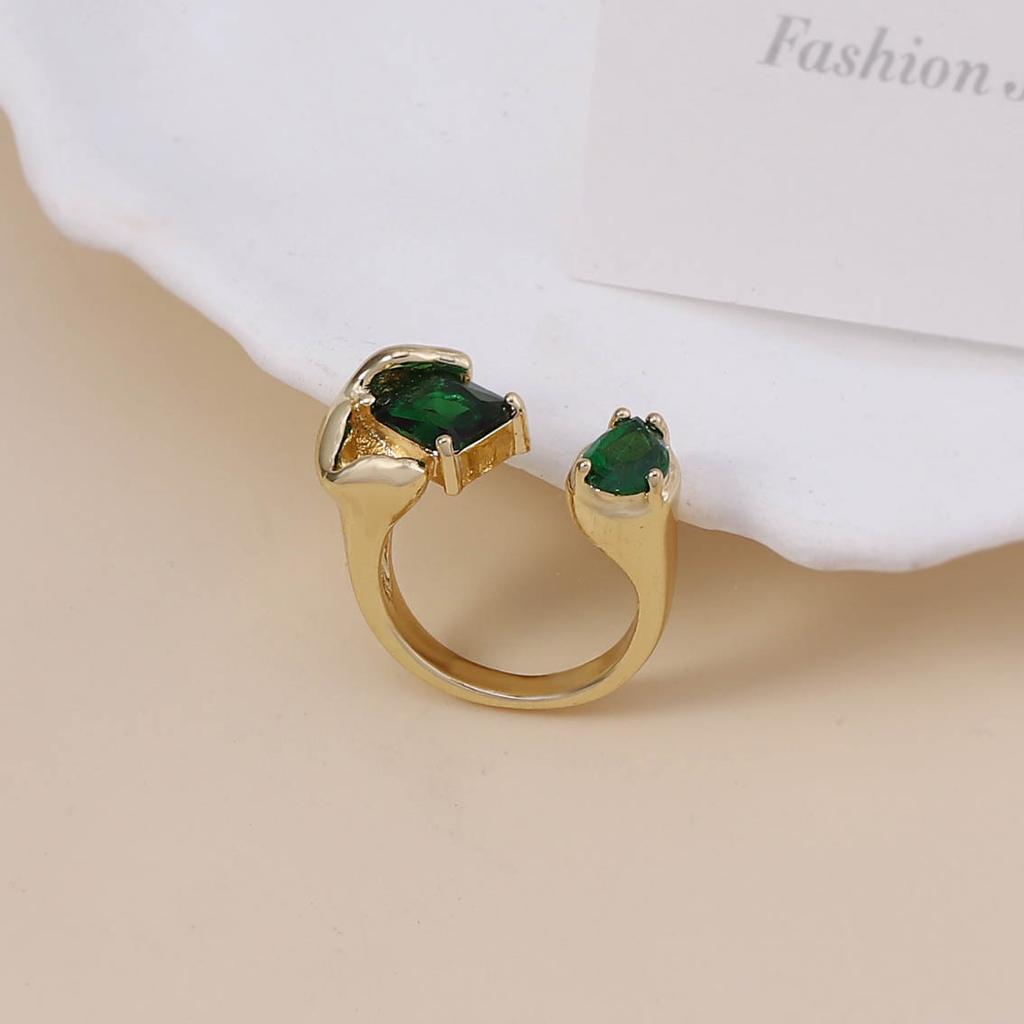 Luxury Atmospheric Emerald Alloy Open Row Diamond Geometric Women's Ring Versatile Simple Daily Wear Women