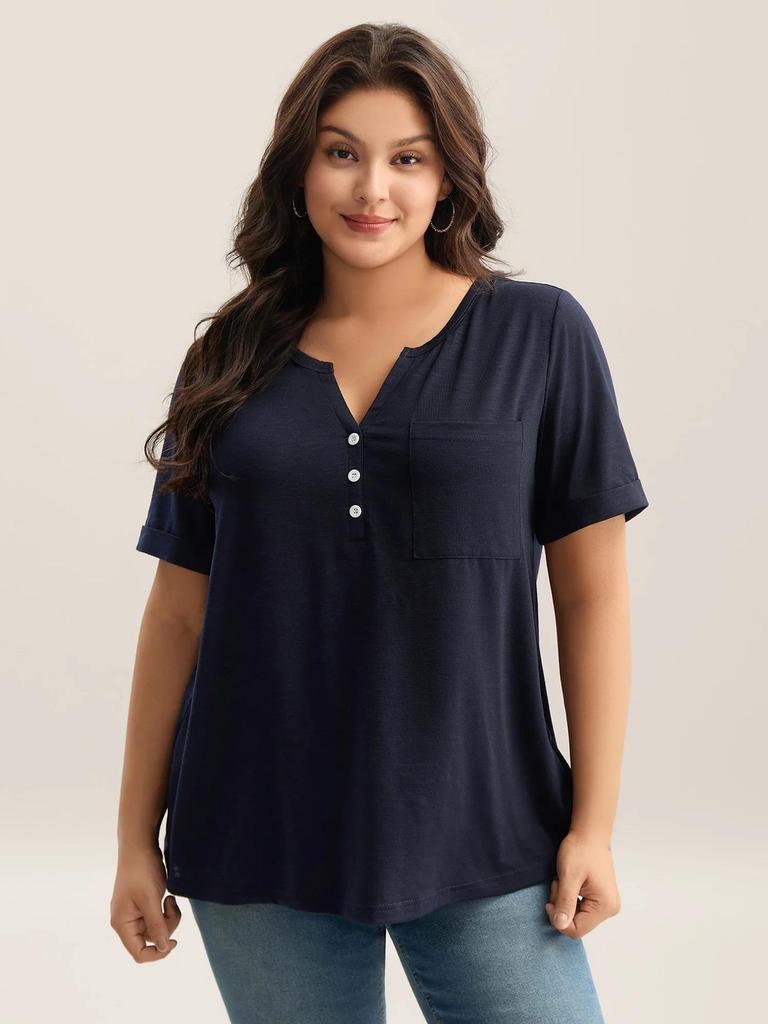 Großformat Damen V-Ausschnitt Knopf Kurzarm Einfarbig Lässig T-Shirt