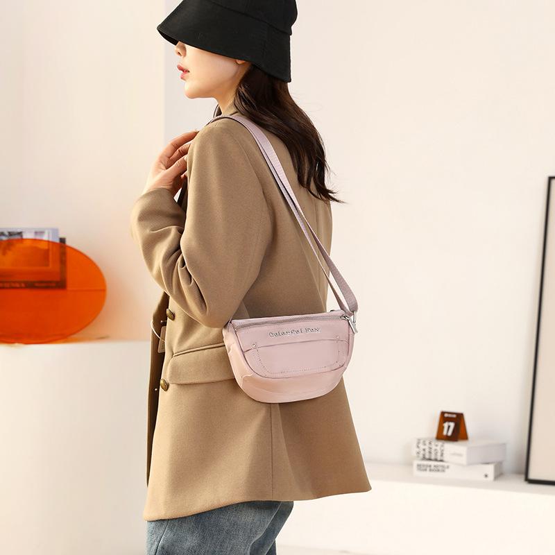 Women's Mini Shoulder Bag Outdoor Casual Simple Mobile Phone Bag Anti-splashing Fashion Messenger Bag