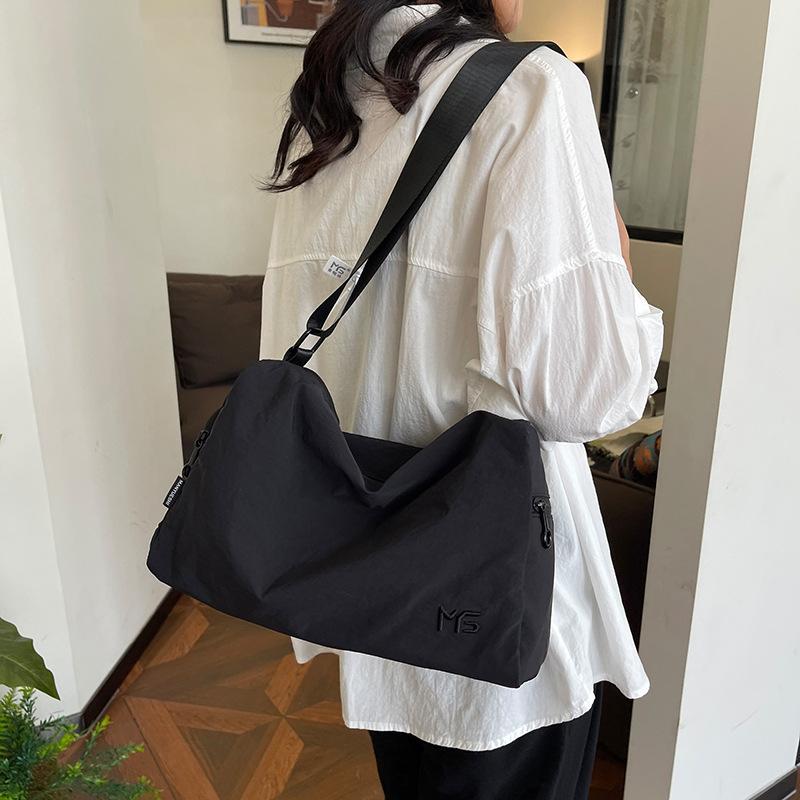 Casual Fashion Shoulder Bag Women's 2025 Autumn New Unisex Multi-functional Storage Travel Bag Casual Messenger Bag