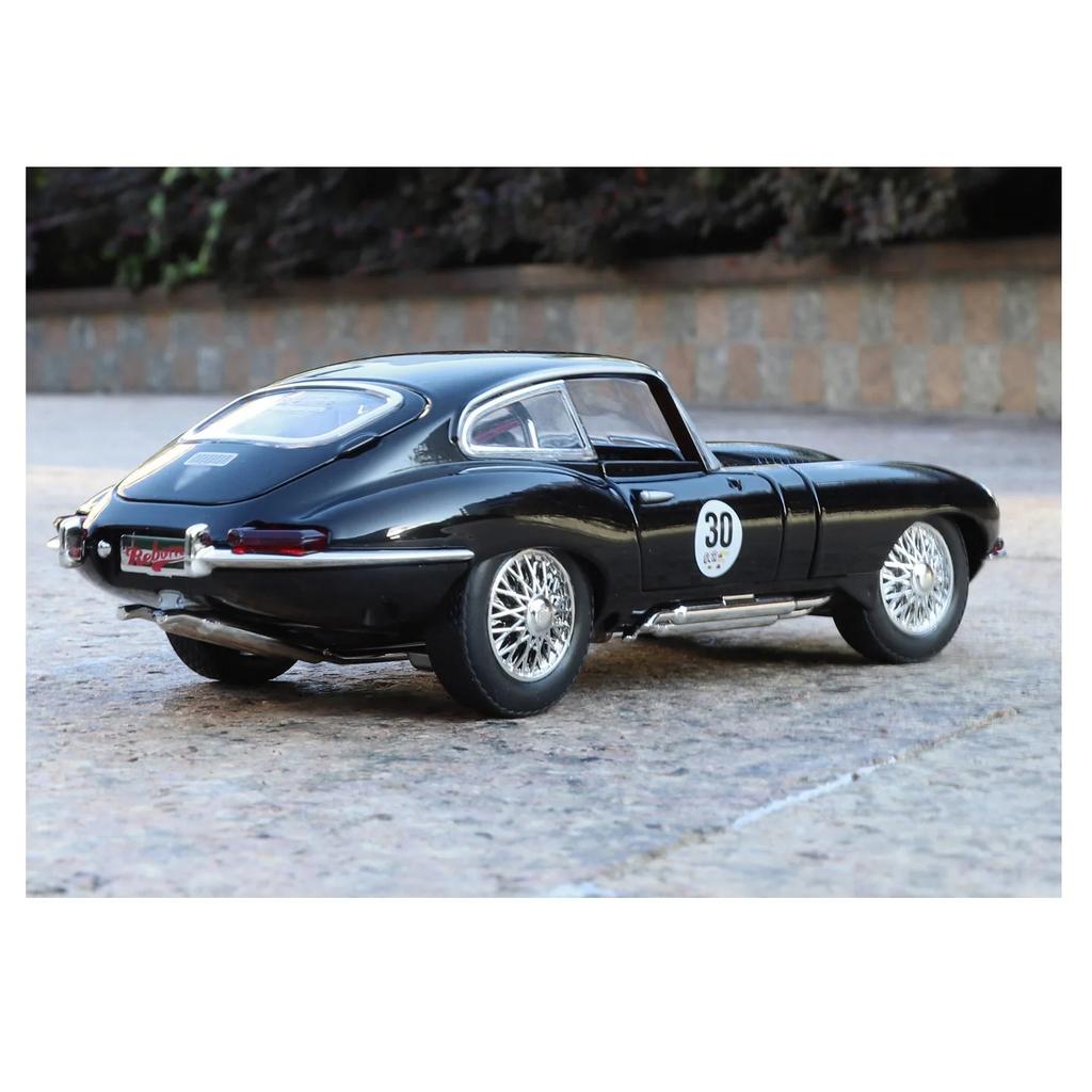 1/24 Jaguar E-type Alloy Classic Sports Car Model Diecasts Metal Retro Old Vehicles Car Model High Simulation Sound Light Kids Toy Gift