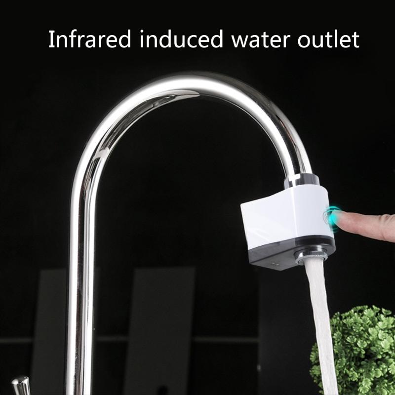 Rubinetto Intelligente con Sensori a Infrarossi, Ricarica Magnetica e Flusso Delicato di Bollicine per un Efficiente Risparmio Idrico