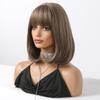 Mittellange gerade synthetische Perücken für Frauen, blonde braune Bob-Perücken mit Pony, tägliche Cosplay-hitzebeständige Perücken