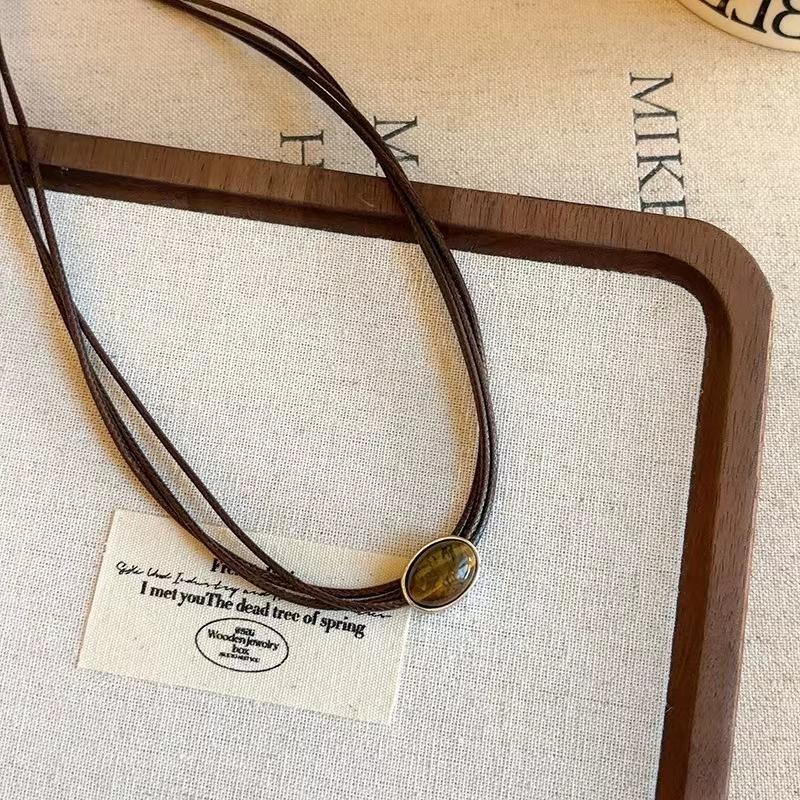 Maillard Leather Anti-tiger's Eye Stone Necklace Women's Chinese Stacked Choker Neck Chain Versatile Temperament Collarbone Chain