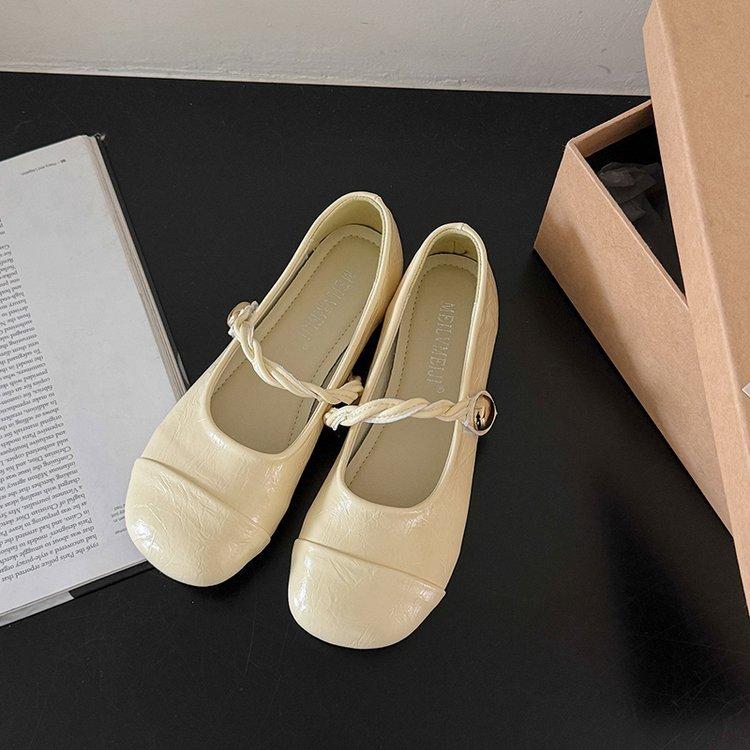 Fashion Retro Flat Bottomed Small Leather Shoes for Women New Spring Summer Single Shoes Versatile Comfortable Shallow Mouth Shoes