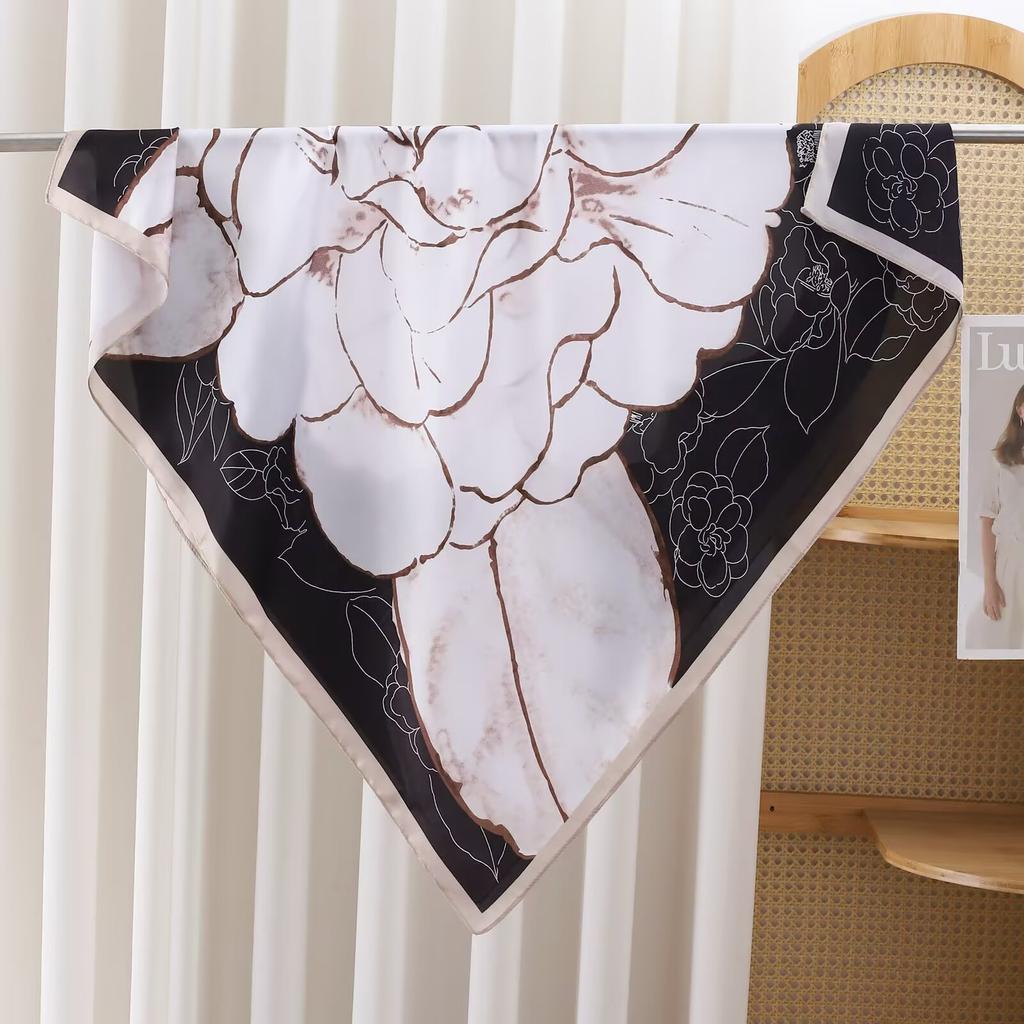 New ethnic style decoration Yunjin forging small scarf elegant small floral silk scarf women's versatile small square scarf