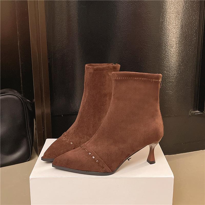 

Новые французские ретро замшевые квадратный носок короткие ботильоны женские осенние эластичные тонкие ботинки универсальные и ботильоны короткие модные ботинки 40 коричневый