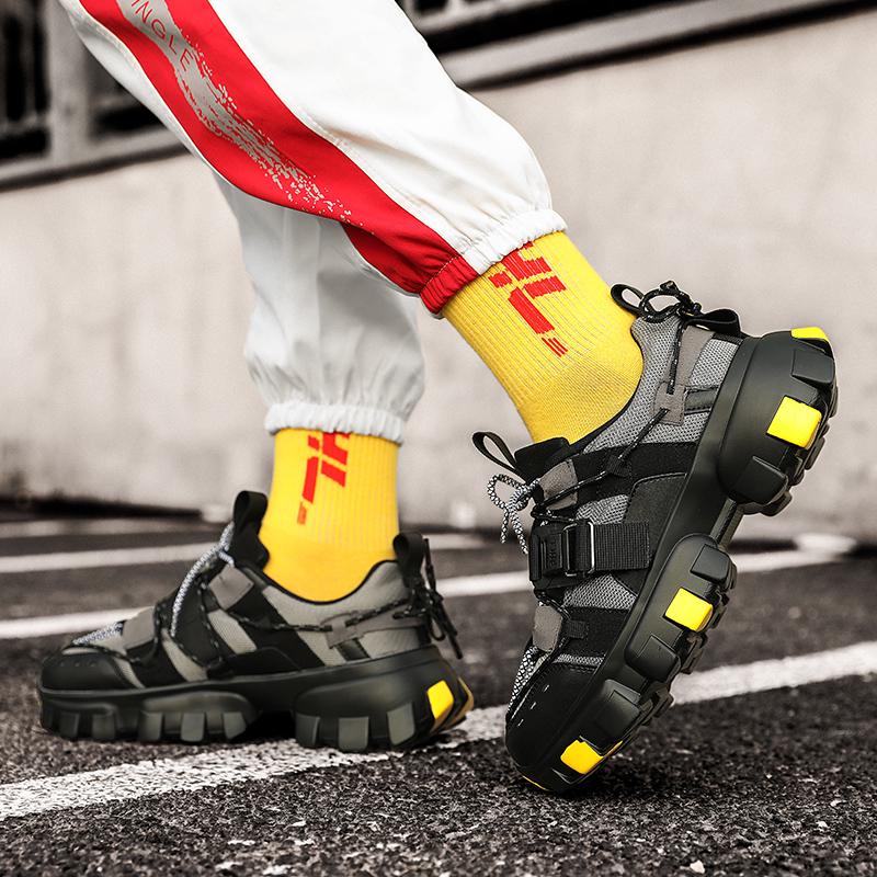 Pantofi de modă cu talpă groasă pentru cele patru sezoane Pantofi de prezentare Săptămâna modei pentru bărbați Personalitate populară student pantofi de skateboard