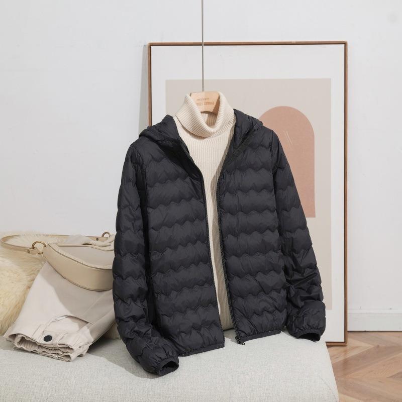 Nuova moda autunno e inverno giacca corta leggera in piumino con cappuccio giacca con cerniera da donna marea calda