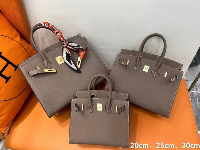 Two-layer EP Palm Pattern Leather Color Matching Platinum Bag (H13-2530BK)