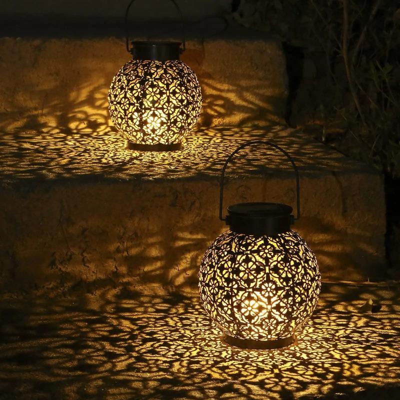 Solar Outdoor Lights Decor for Table Patio Garden Yard Solar Lantern Outdoor Waterproof Hanging Metal Decorative Garden Lights Christmas