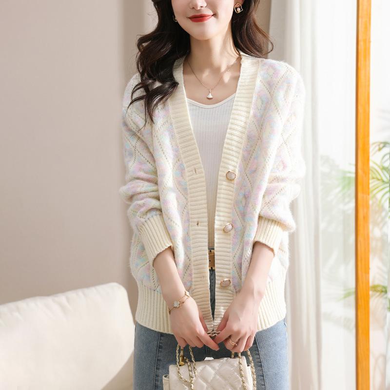 Knitted Cardigan Fall and Winter Casual V-neck Jacquard Long-sleeved Loose Knit Women's Sweater Comfortable Versatile and Fashionable