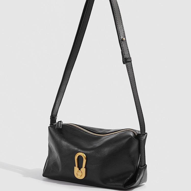 Women's Bag Niche Simple Retro Small Square Bag 2025 New Fashion Large Capacity Commuter Shoulder Crossbody Underarm Bag