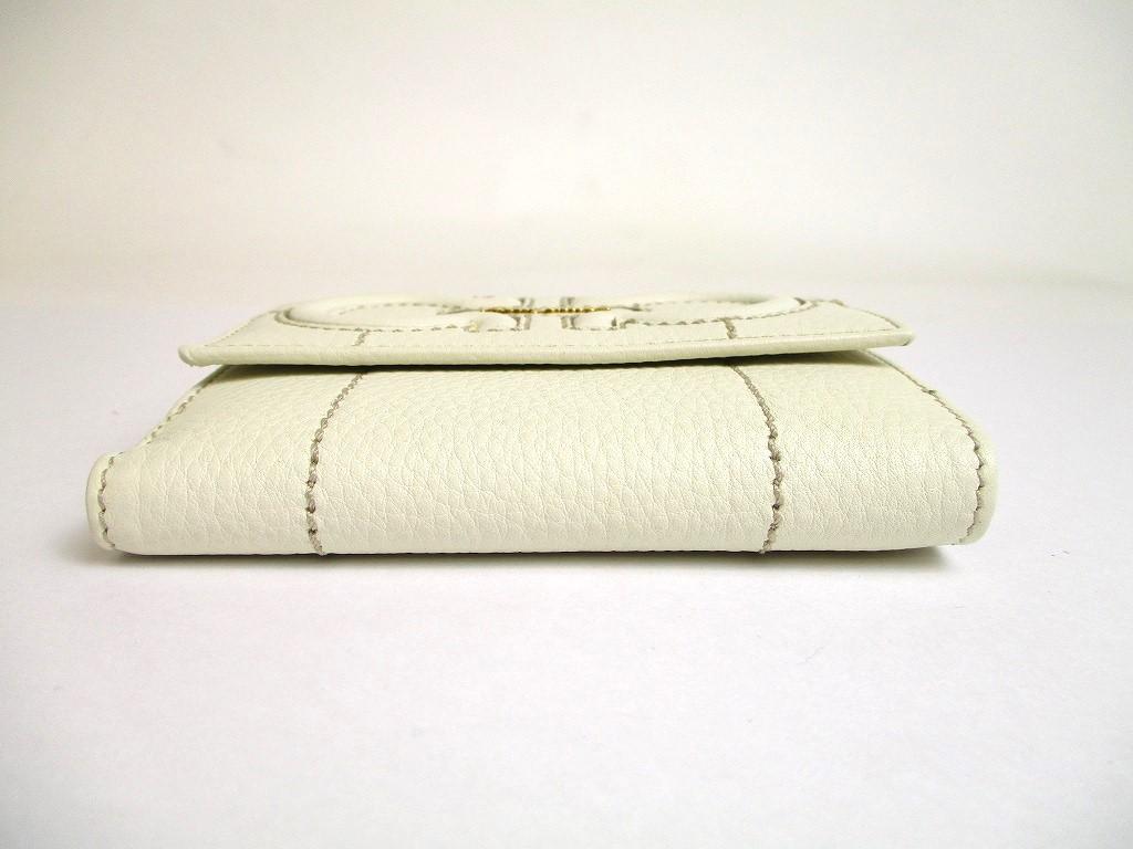 Authentic Salvatore Ferragamo Gancini White Leather Gold H/W Bifold Wallet #a562  Refurbished