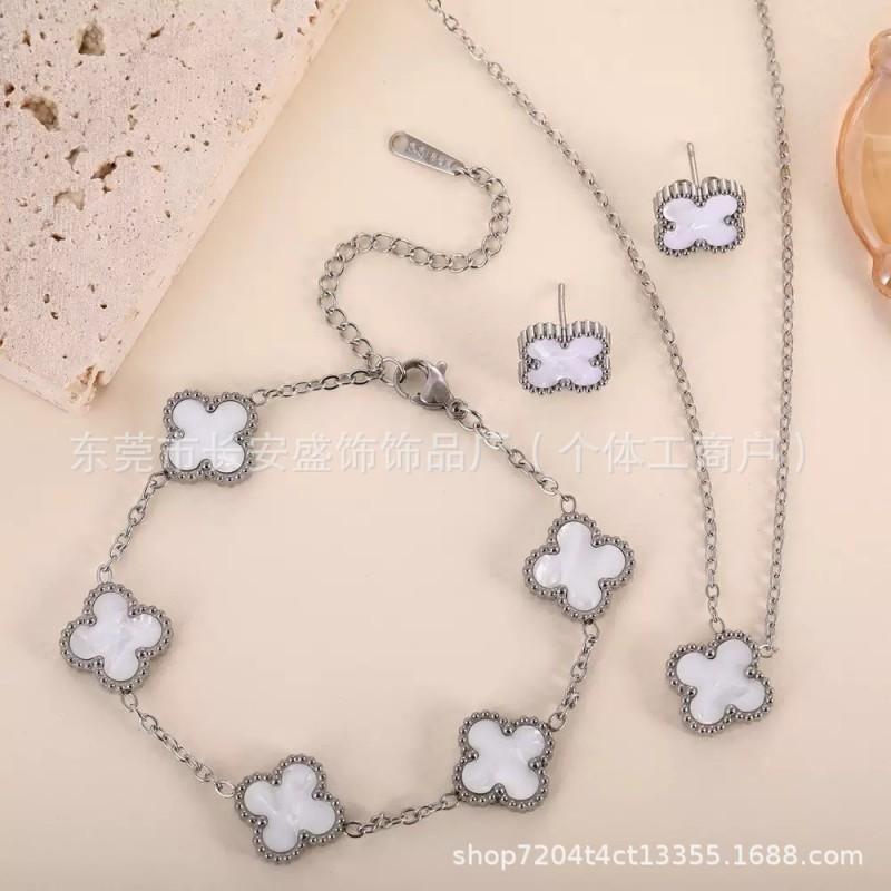 13mm Clover Pendant Necklace Earring Bracelet Set Women 18K Gold Plated Titanium Steel Jewelry Fashion OL Style