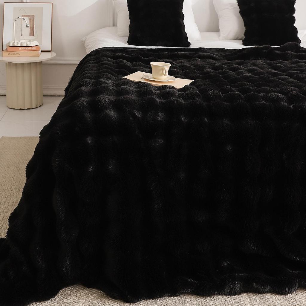 Luxurious Double-Layer Rabbit Fur Blanket: Otter-Soft Plush, Versatile Sofa Throw