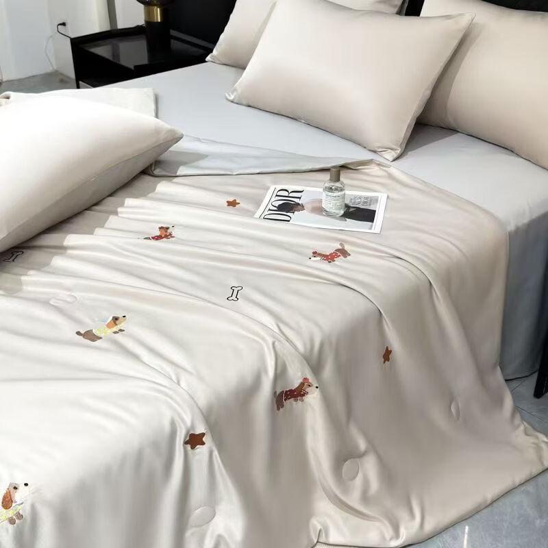 Lu Feng Lai Ice Silk Summer Cooling Quilt