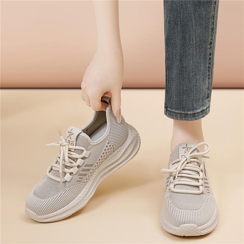 

Dad shoes spring and summer new breathable fly-woven mesh soft-soled mother shoes daily light sports running travel women s shoes 40